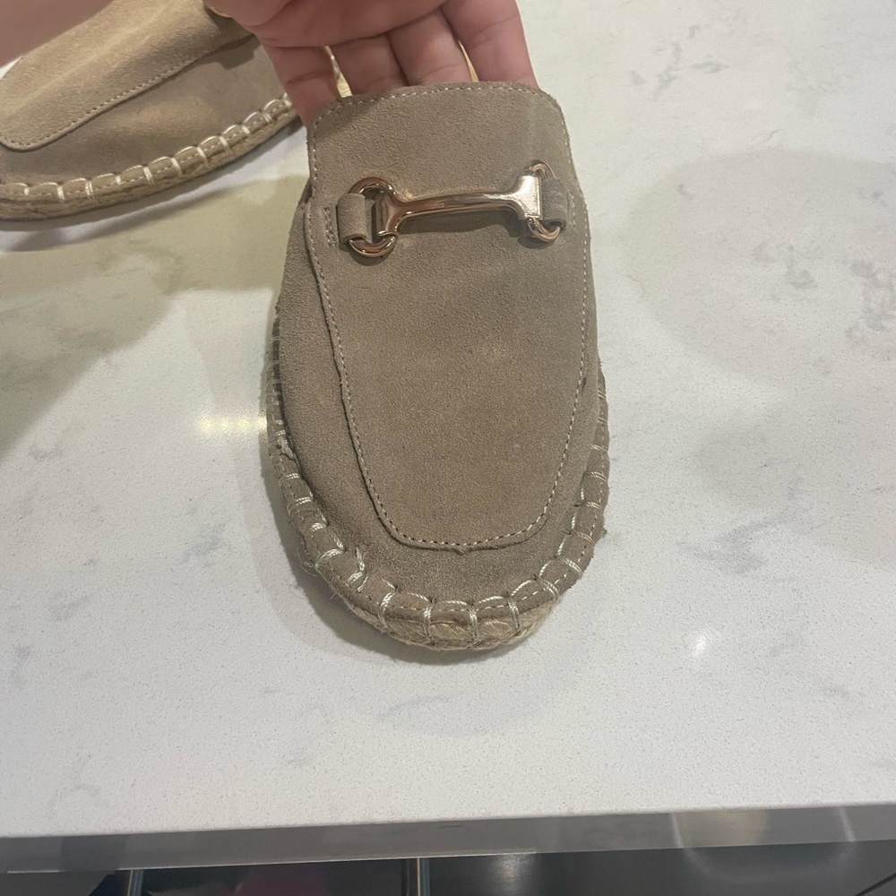Hand Made Slip on Tan & Cream Mule Espadrille Loafers Size 7 Like New! - Picture 2 of 9